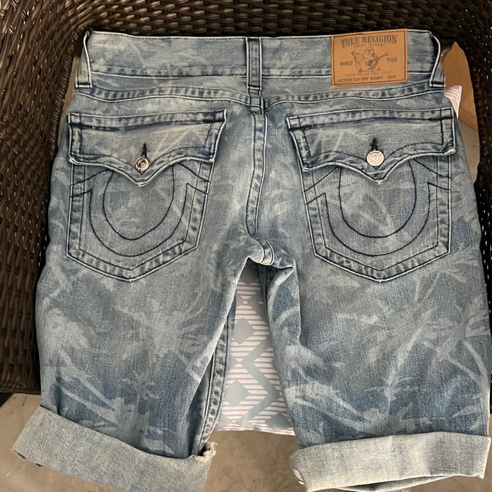 Mens Authentic True religion den shorts NWOT